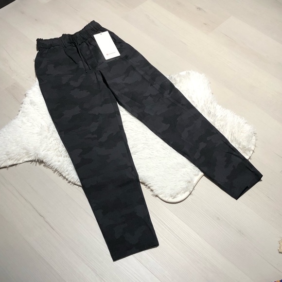 Lululemon Keep Moving 7/8 Pant - Picture 7 of 9